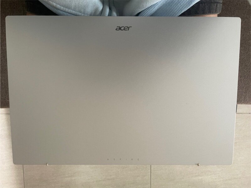 1000078096