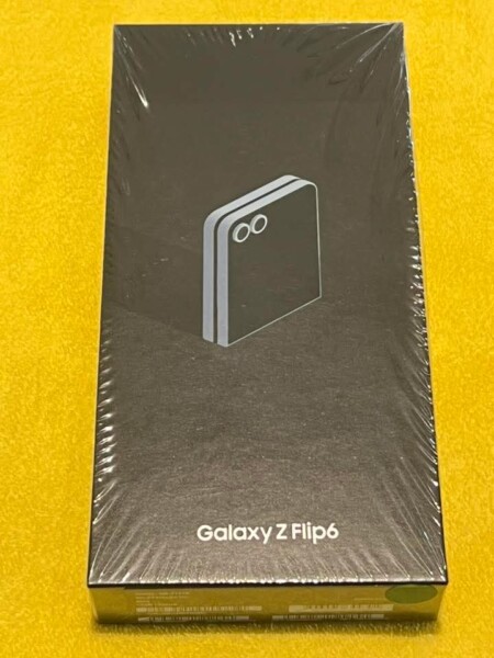 1000082589