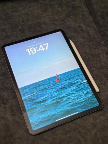 u3-1000090898